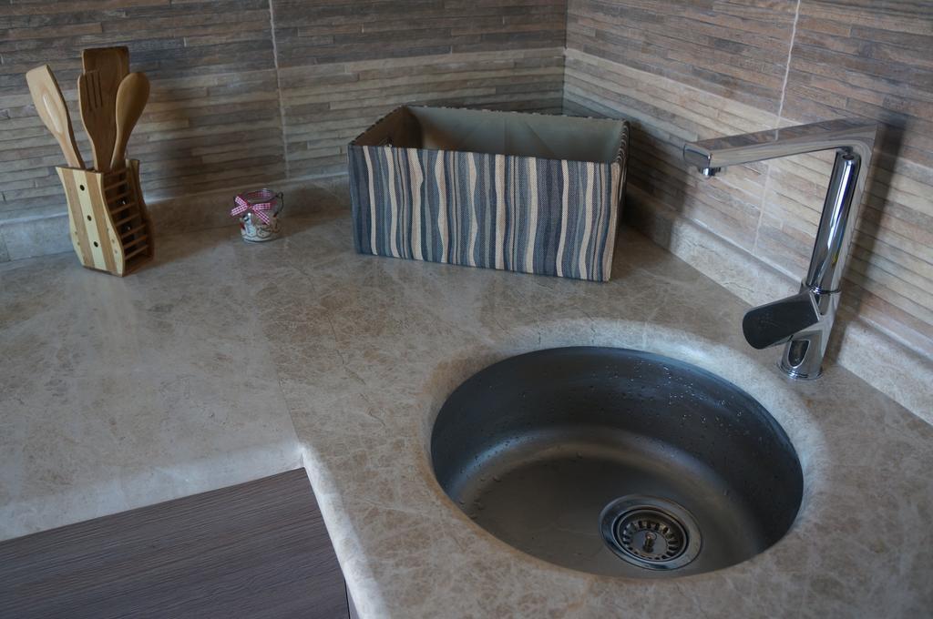 Apartment With Summer Terrace Batumi Rom bilde