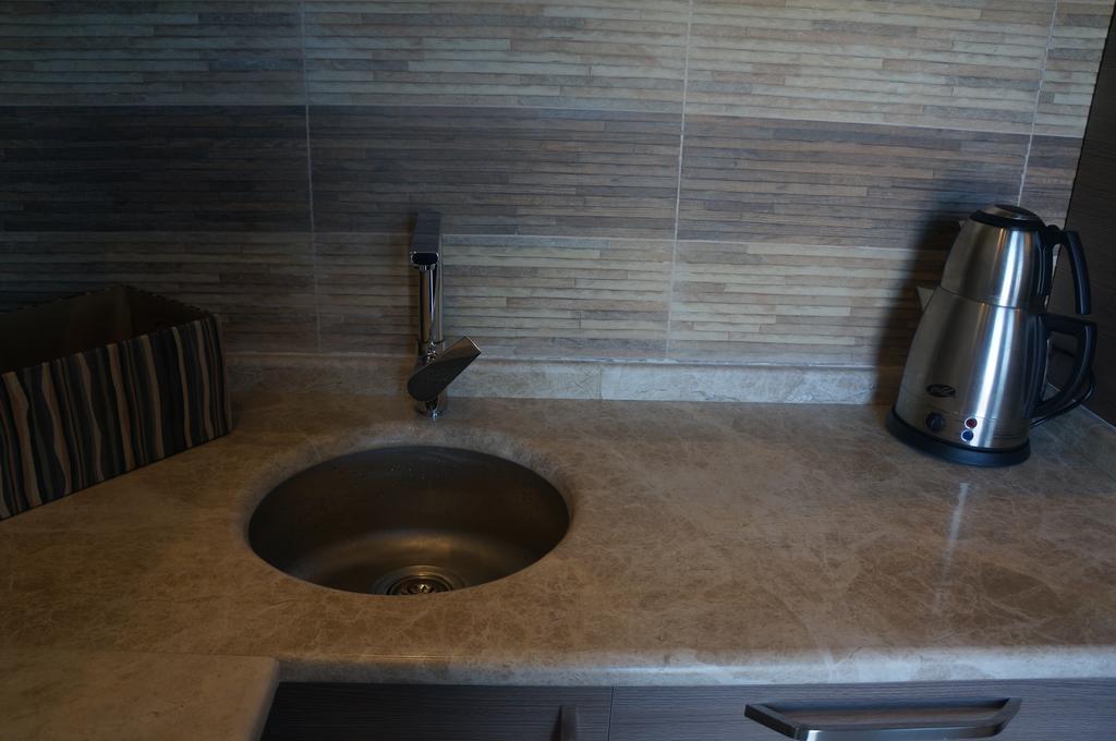 Apartment With Summer Terrace Batumi Rom bilde